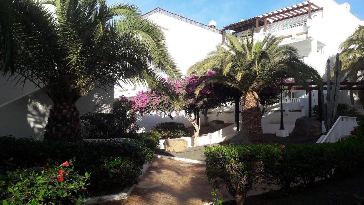 Sunny Self-Catering Apartment Costa Teguise, Lanzarote, Spain Bagian luar foto