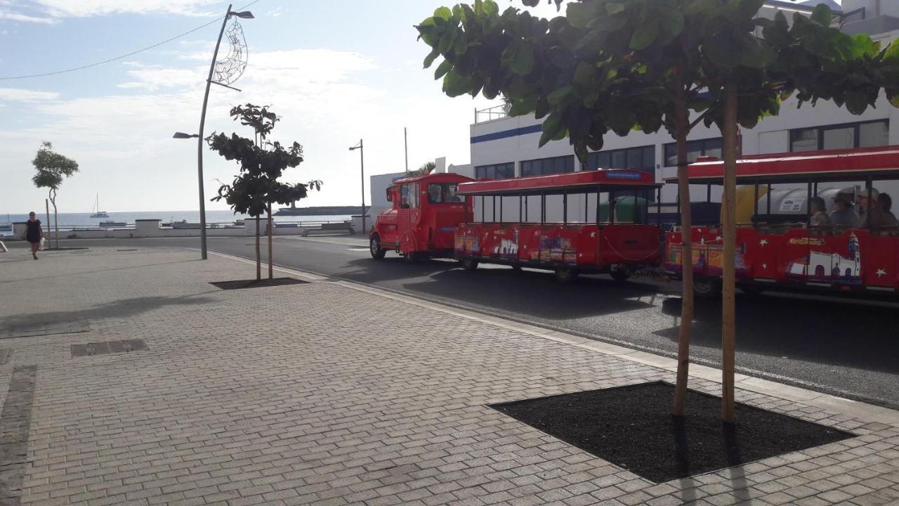 Sunny Self-Catering Apartment Costa Teguise, Lanzarote, Spain Bagian luar foto