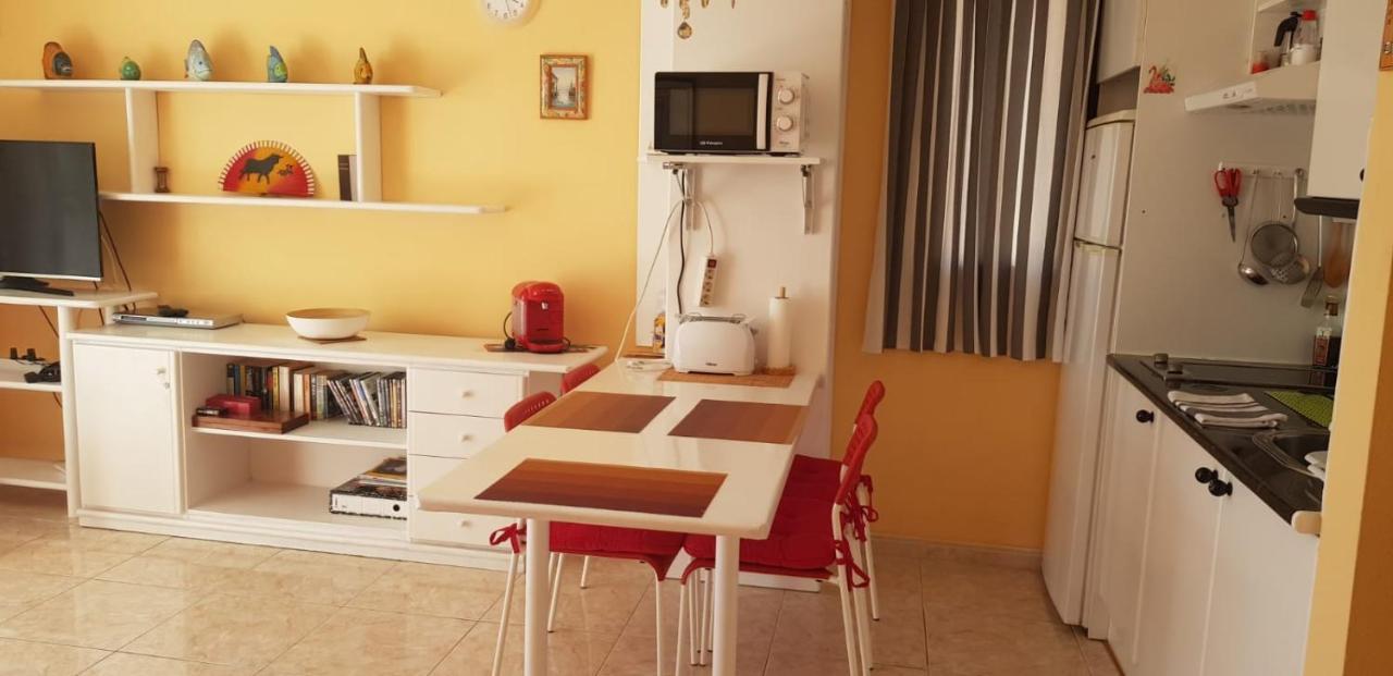 Sunny Self-Catering Apartment Costa Teguise, Lanzarote, Spain Bagian luar foto