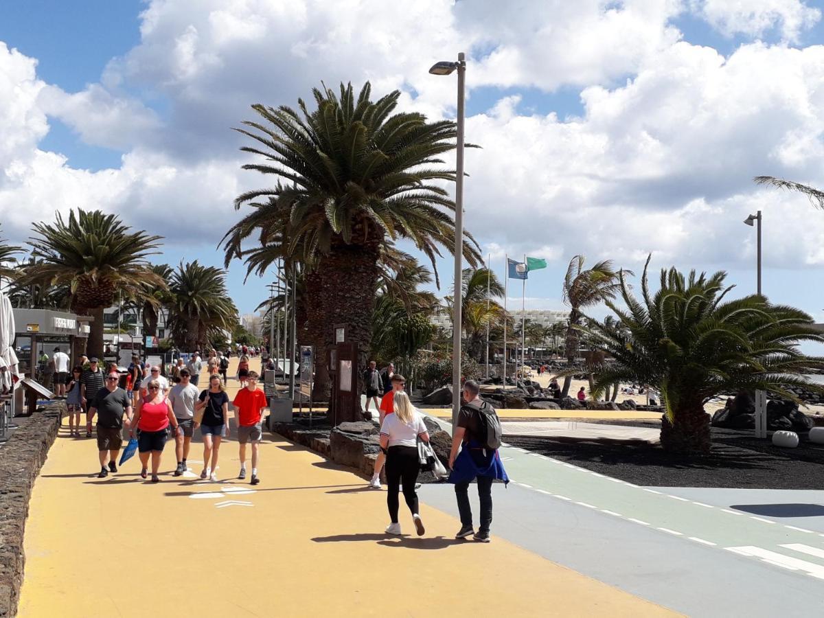 Sunny Self-Catering Apartment Costa Teguise, Lanzarote, Spain Bagian luar foto