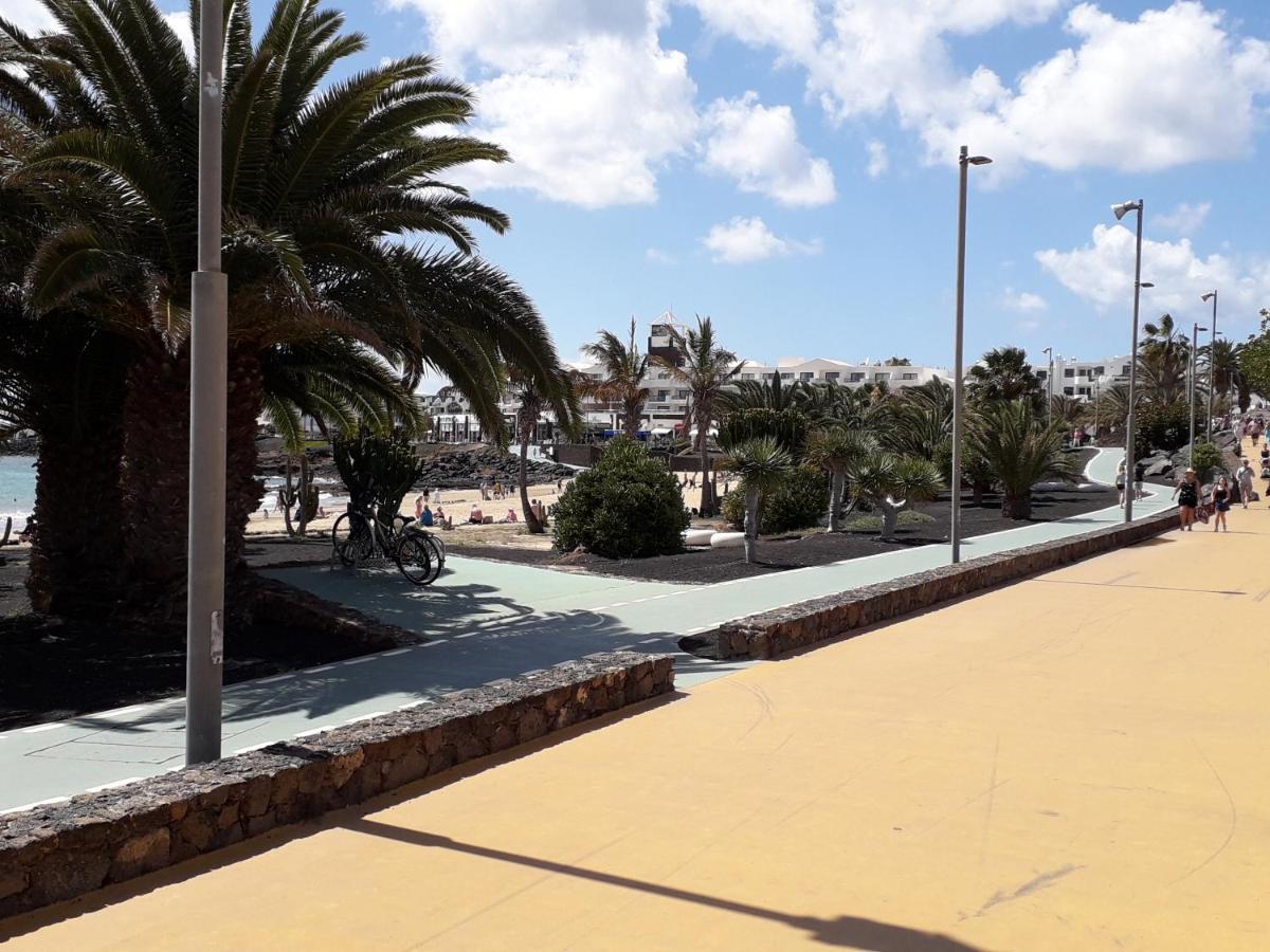 Sunny Self-Catering Apartment Costa Teguise, Lanzarote, Spain Bagian luar foto